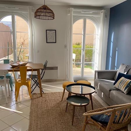 Apartment 2 Bedroomed Near Disneyland Paris With Garden Parking At Serris Esterno foto
