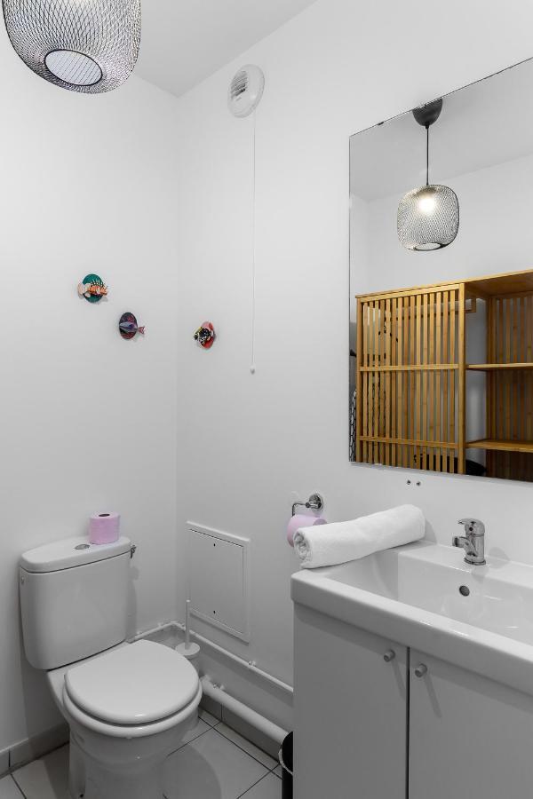 Apartment 2 Bedroomed Near Disneyland Paris With Garden Parking At Serris Esterno foto