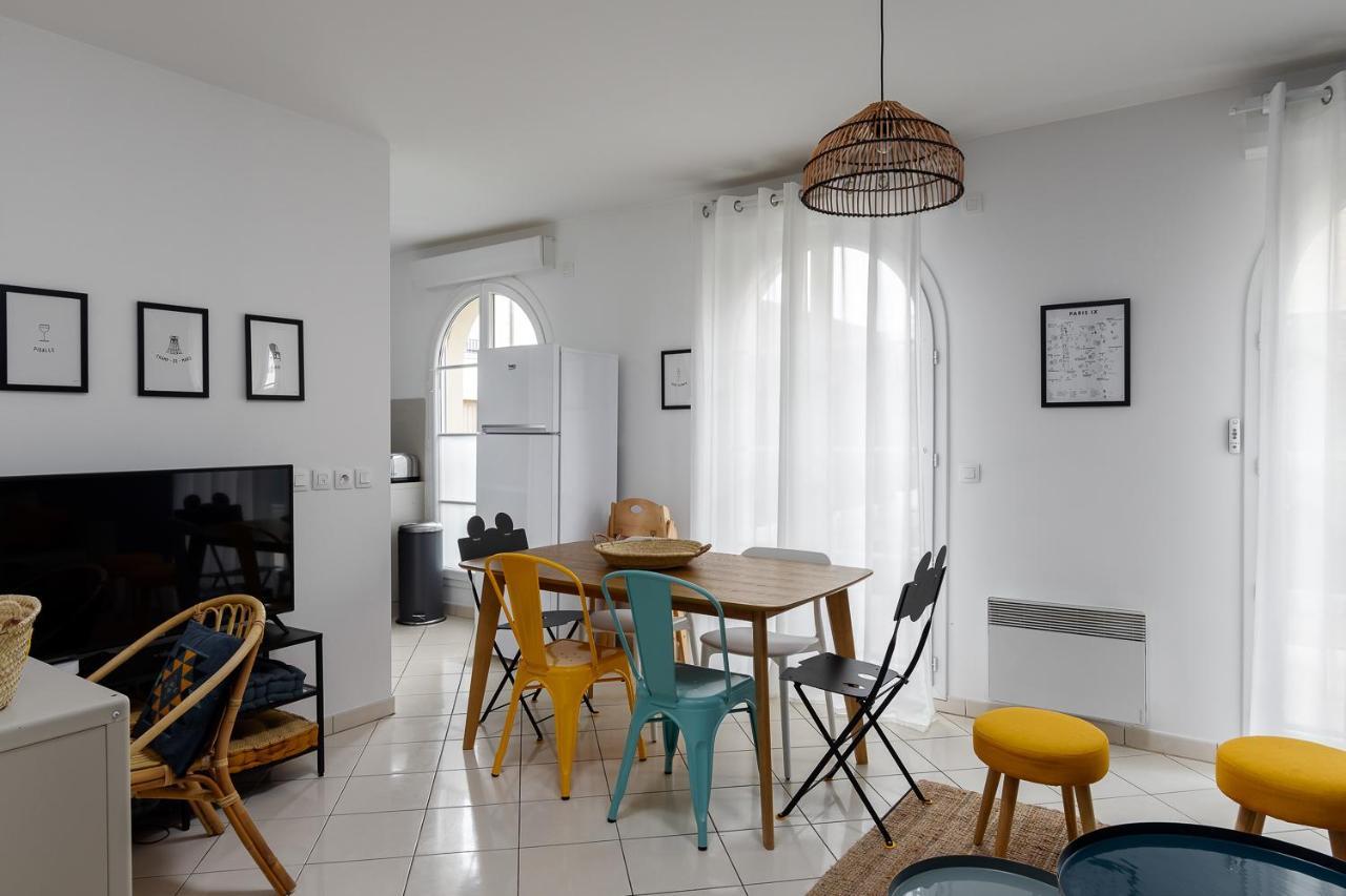 Apartment 2 Bedroomed Near Disneyland Paris With Garden Parking At Serris Esterno foto